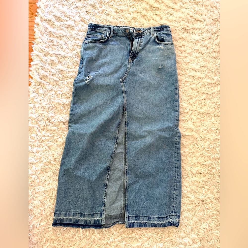 Zara Denim skirt size 28